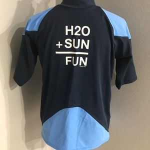 Boys Land's End Compression Athletic Swim Shirt Rash Guard XL 18-20 NEW